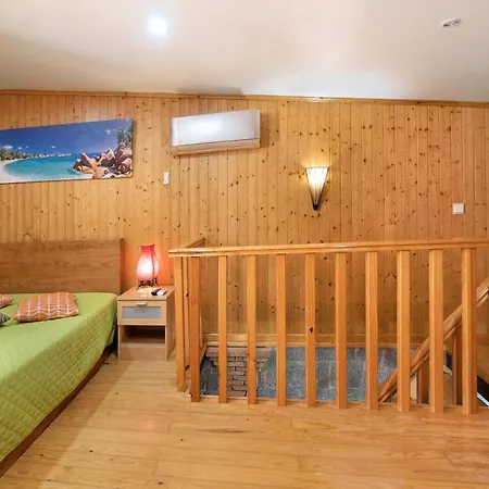 Apartamento Com Terraco Ferienhaus Armação de Pêra